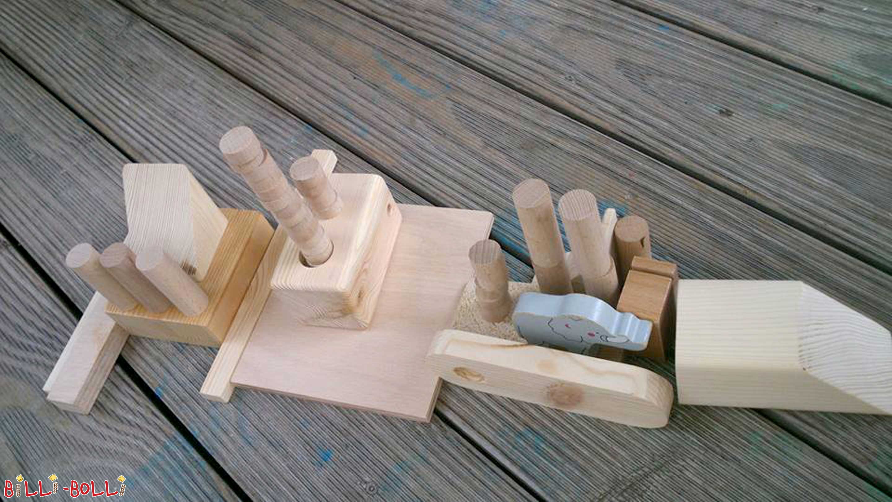 Free handicraft wood for kindergartens