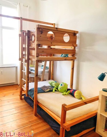 Sloping roof play bed made of pine without a sloping roof in the children's room (Pitched Roof Bed)