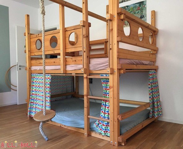 Ovaj spratni krevet je naručen od uljem i voskom tretirane borovine u verziji … (Krevet na sprat)