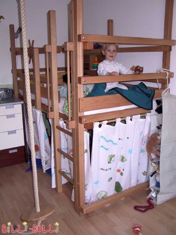 Il letto a soppalco trasformabile, qui montato ad altezza 4. (Letto a soppalco trasformabile)