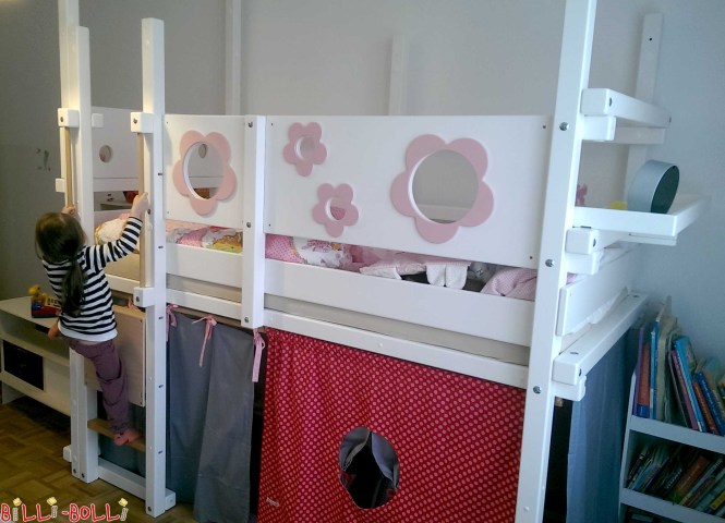 Ce lit mezzanine évolutif laqué blanc a été commandé sans barre de susp … (Lit mezzanine évolutif)