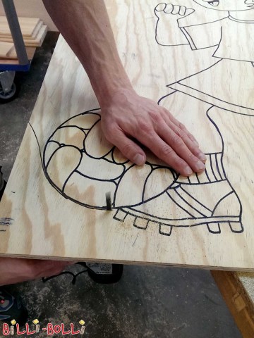 Steg 5: Såga ut en figur (Figurer för trafiklugnande)