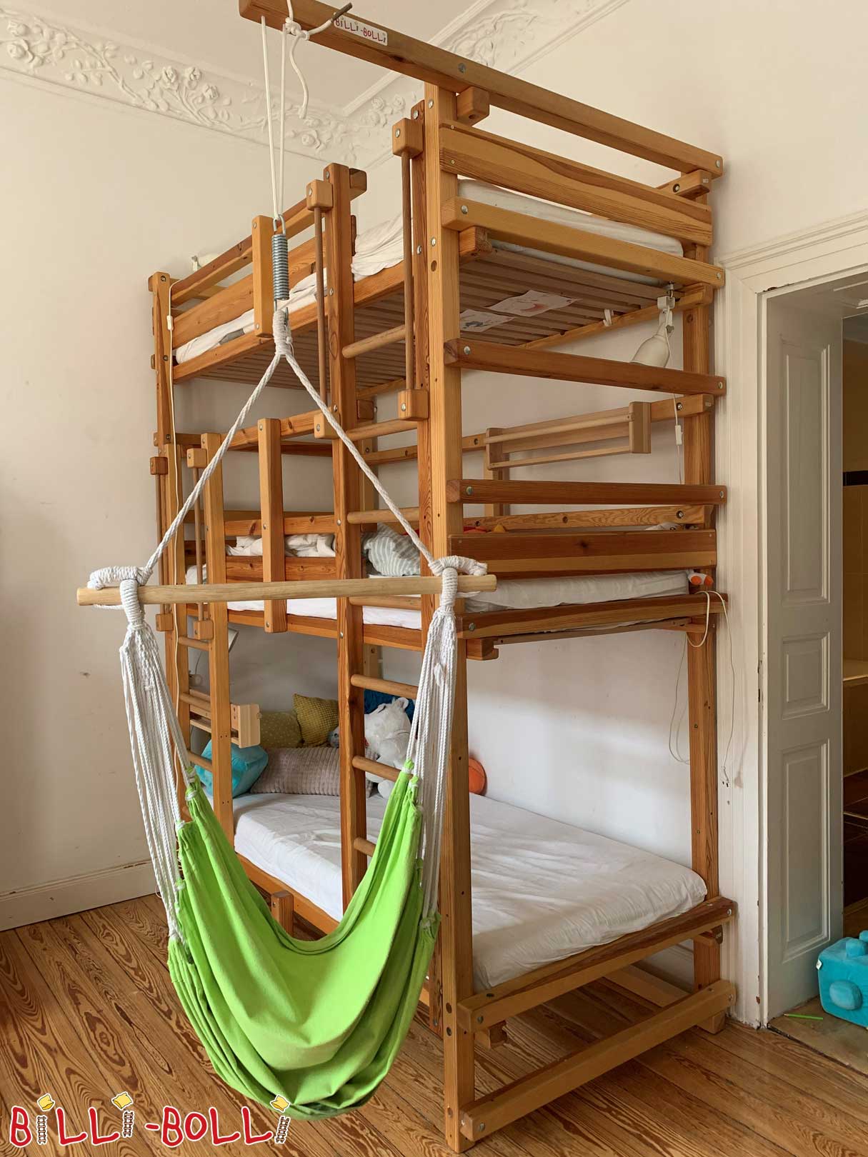 Двухъярусная кровать-небоскреб для троих детей (Детские кровати)