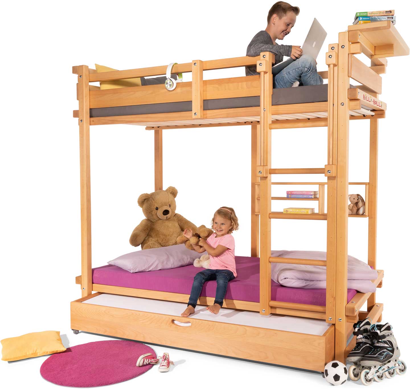 The Youth Bunk Bed in beech. Pictured with bedside table, small bed shelf, mattresses Nele Plus, drawer bed and mattress for the drawer bed.