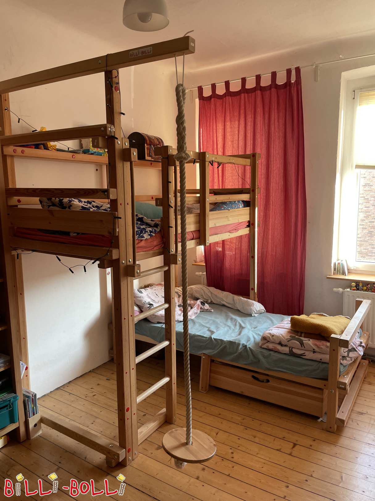 Bed bunk tal-kantuniera għal 2 persuni magħmul mill-arżnu b'swing beam, Leipzig (Kategorija: Bunk bed fuq kantuniera użata)