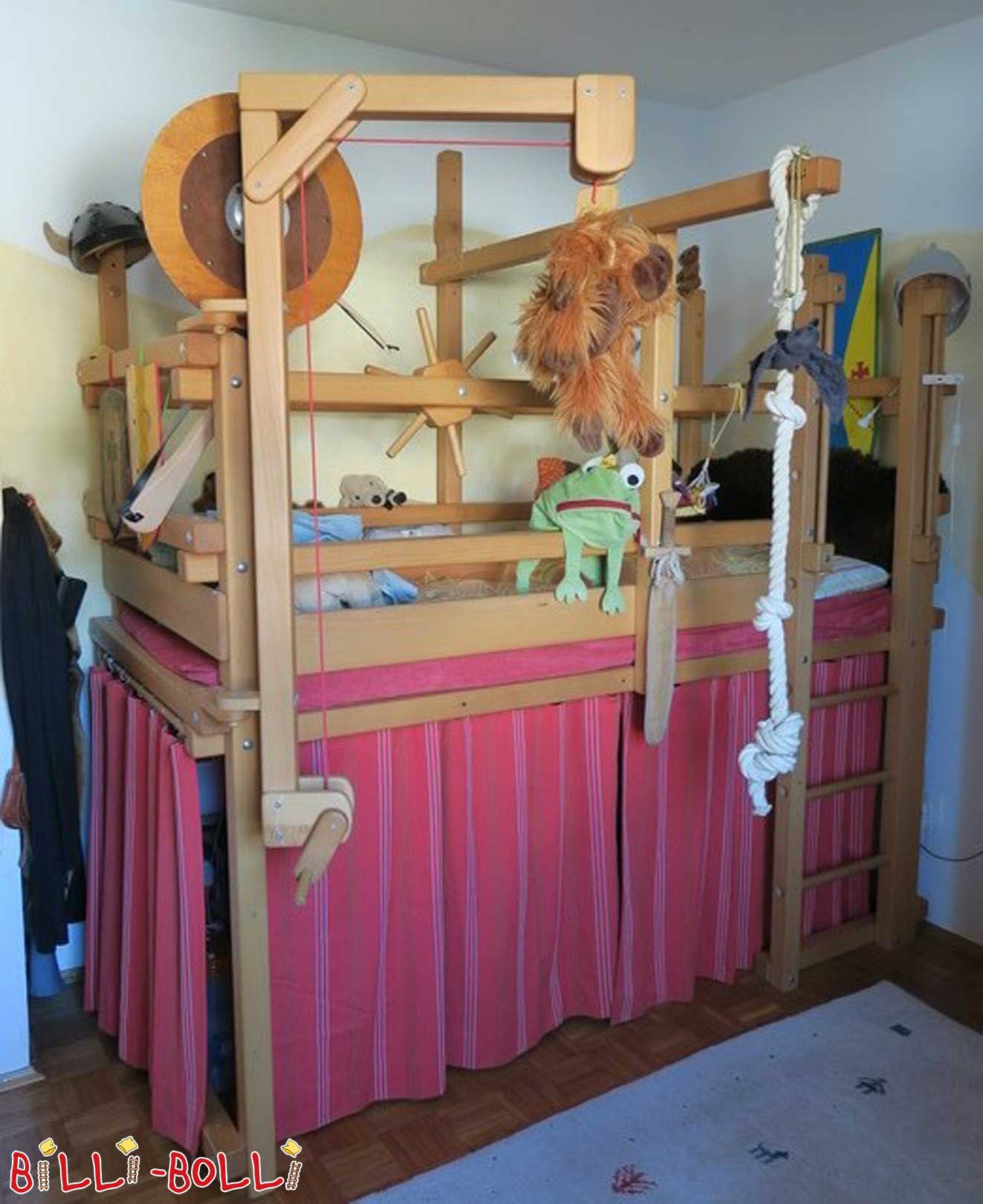 Pirate Erliefnes Bett (Kategorie: Loft Bett néideg)