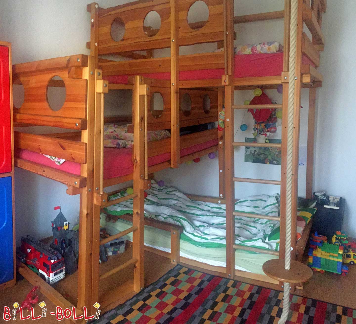 Tipe amben loro-up 2A kalebu tingkat turu kaping 3 (Babagan: Furnitur anak bekas)