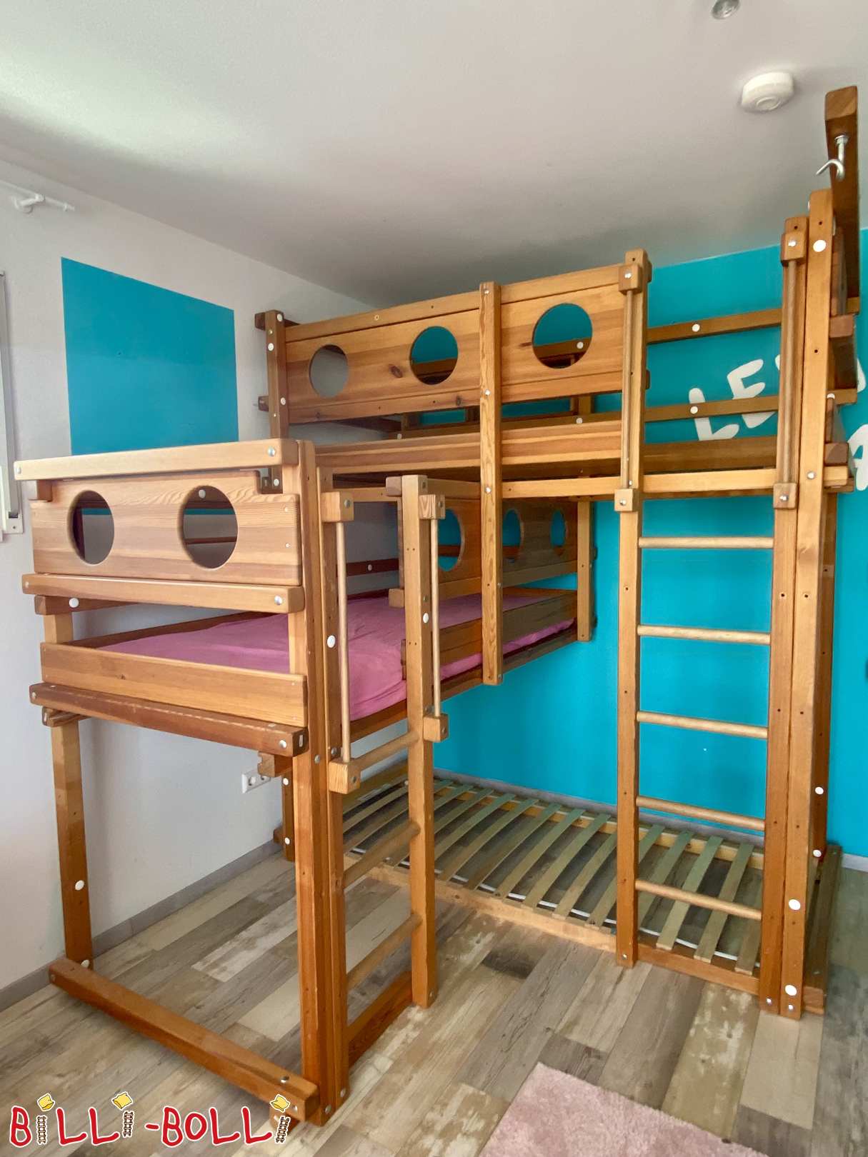 Ambos por riba da cama tipo 2A con armazón da terceira cama (Categoría: As dúas liteiras superiores usadas)