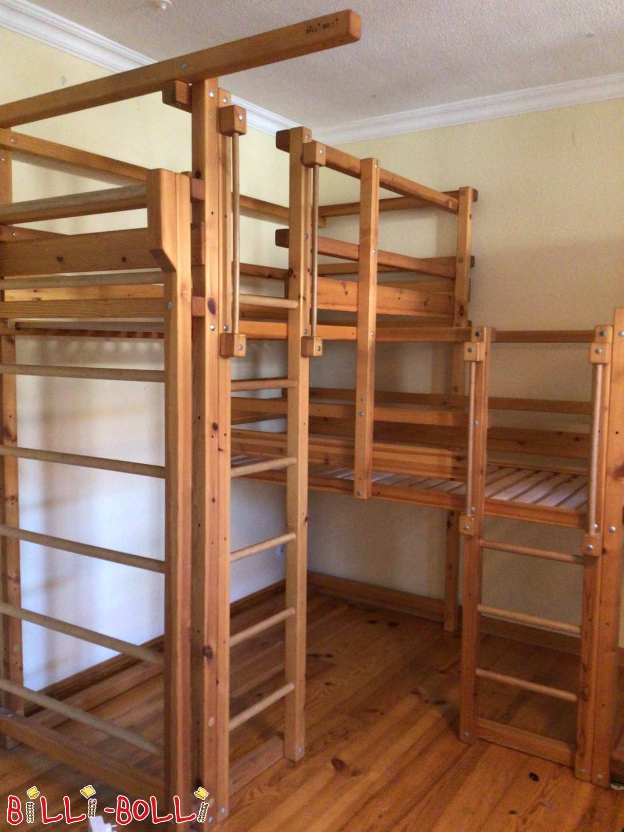 Both-top bed type 2A with wall bars in Berlin (Category: Both-Up Bunk Beds pre-owned)