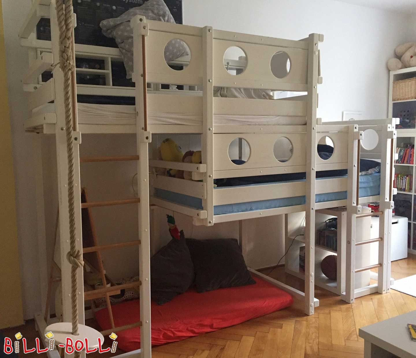 Mindkét felső ágy, 2B típus, 90 x 200 cm, fehér lakkozott fenyő (Kategória: Használt gyermekbútorok)
