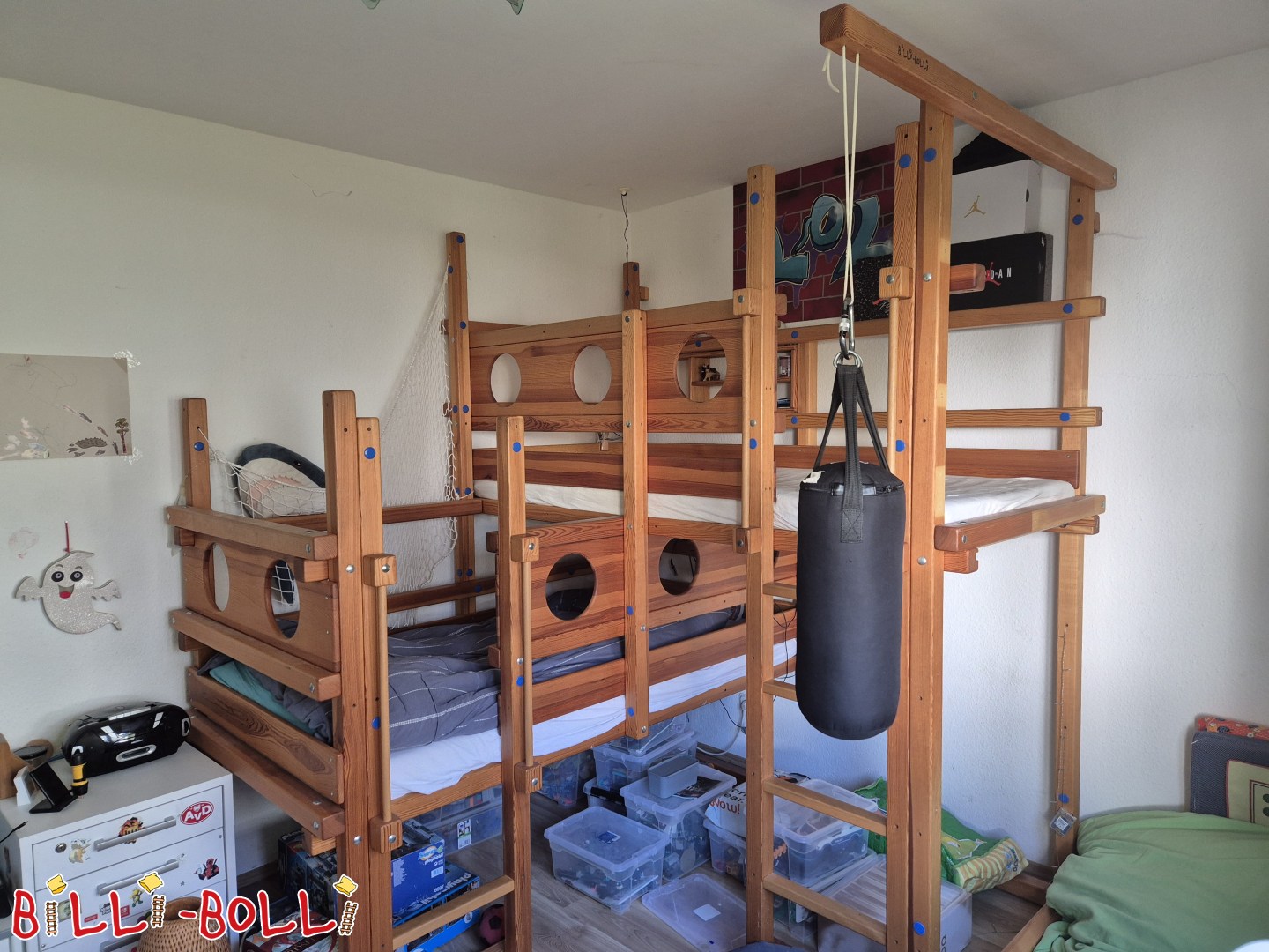 Reklamm 7107: Eck-Etagenbett (béid uewen), 90 x 200 cm mat engem Boxsack zu Wiesbaden Eck-Etagenbett (béid uewen), 90 x 200 cm mat engem Boxsack zu Wiesbaden (Kategorie: gebrauchte zwee-stöckeg Etagenbetten)