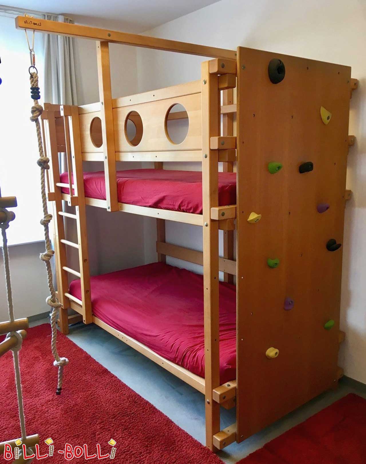 Billi Bolli dviaukštė lova su nuotykių žaidimų bokštu Miunchene (Kategorija: Naudojama dviaukštė lova)
