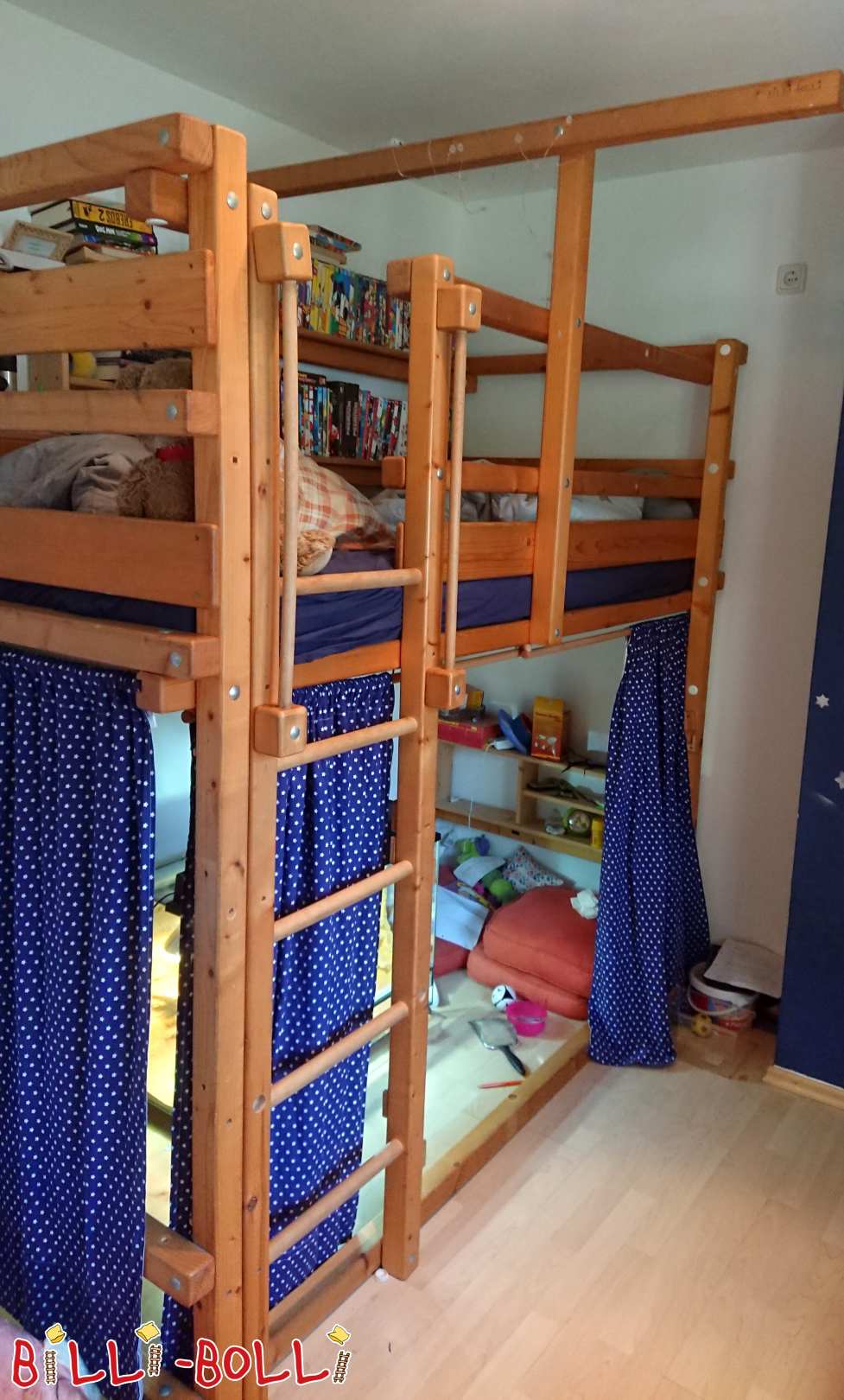 Billi Bolli loft postel / borovice palanda (Kategorie: Použitá podkrovní postel)