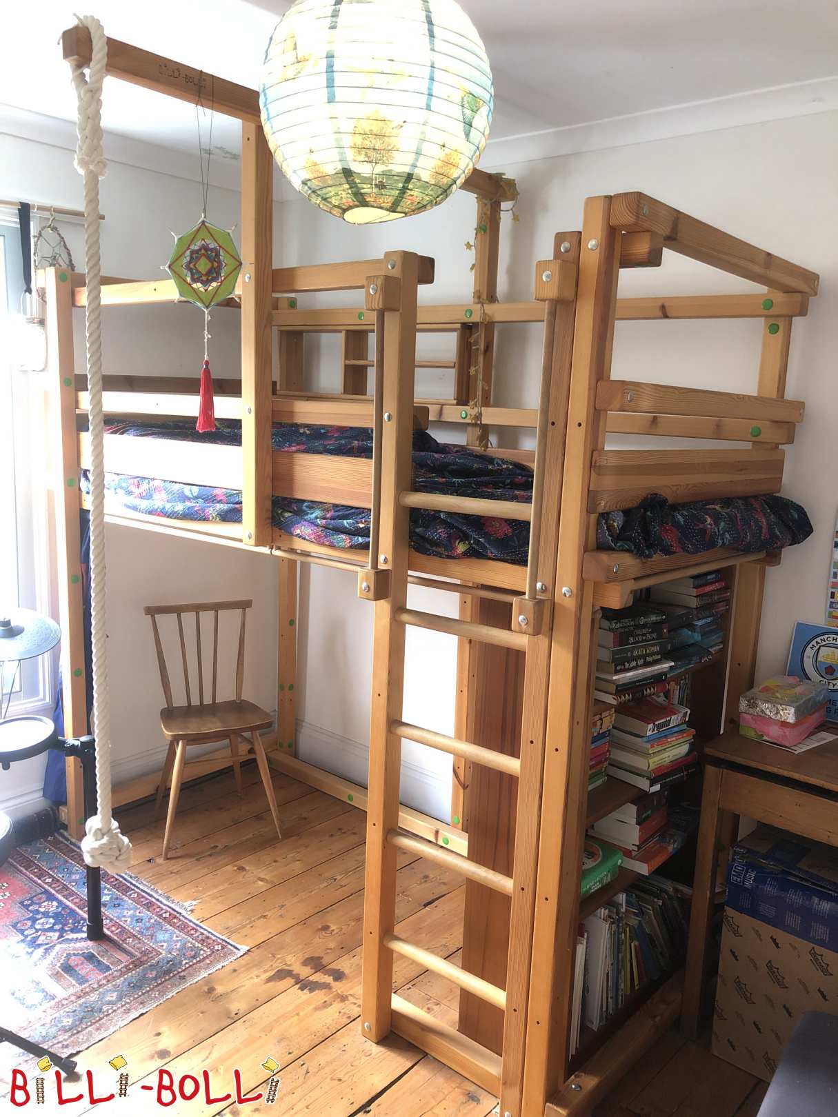 Brilantní nastavitelná podkrovní postel, voskovaná borovice, umístěná v Londýně UK (Kategorie: Podkrovní postel roste s dítětem použité)