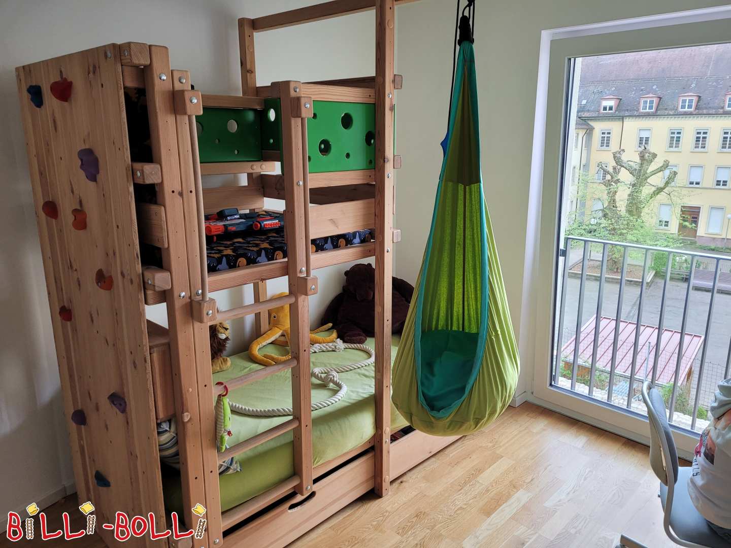 Schuin dak bed met klimwand 90 x 200 (Categorie: Bed onder schuin dak gebruikt)