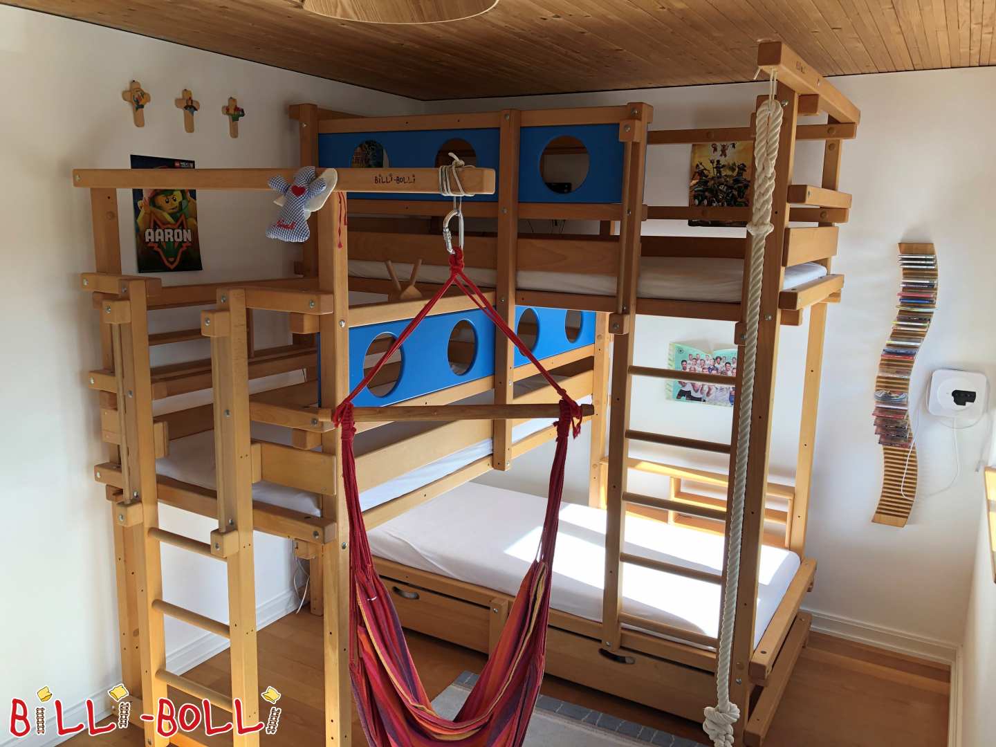 Triaukštė dviaukštė 2A tipo lova iš buko (Kategorija: Naudojama dviaukštė lova)