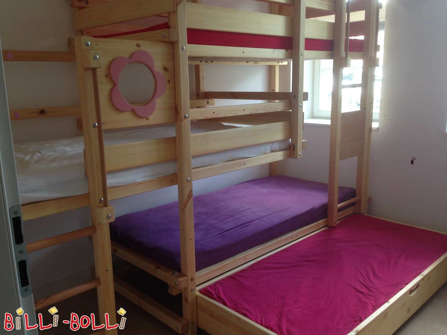 Łóżko piętrowe trzyosobowe typ 2B z szufladą, sosnowe, olejowane-woskowane (Kategoria: Trzyosobowe łóżka piętrowe używane)