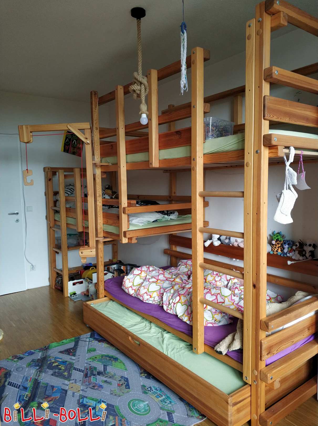 Triple bunk bed type 2C, oiled pine, in Vienna (Category: second hand bunk bed)