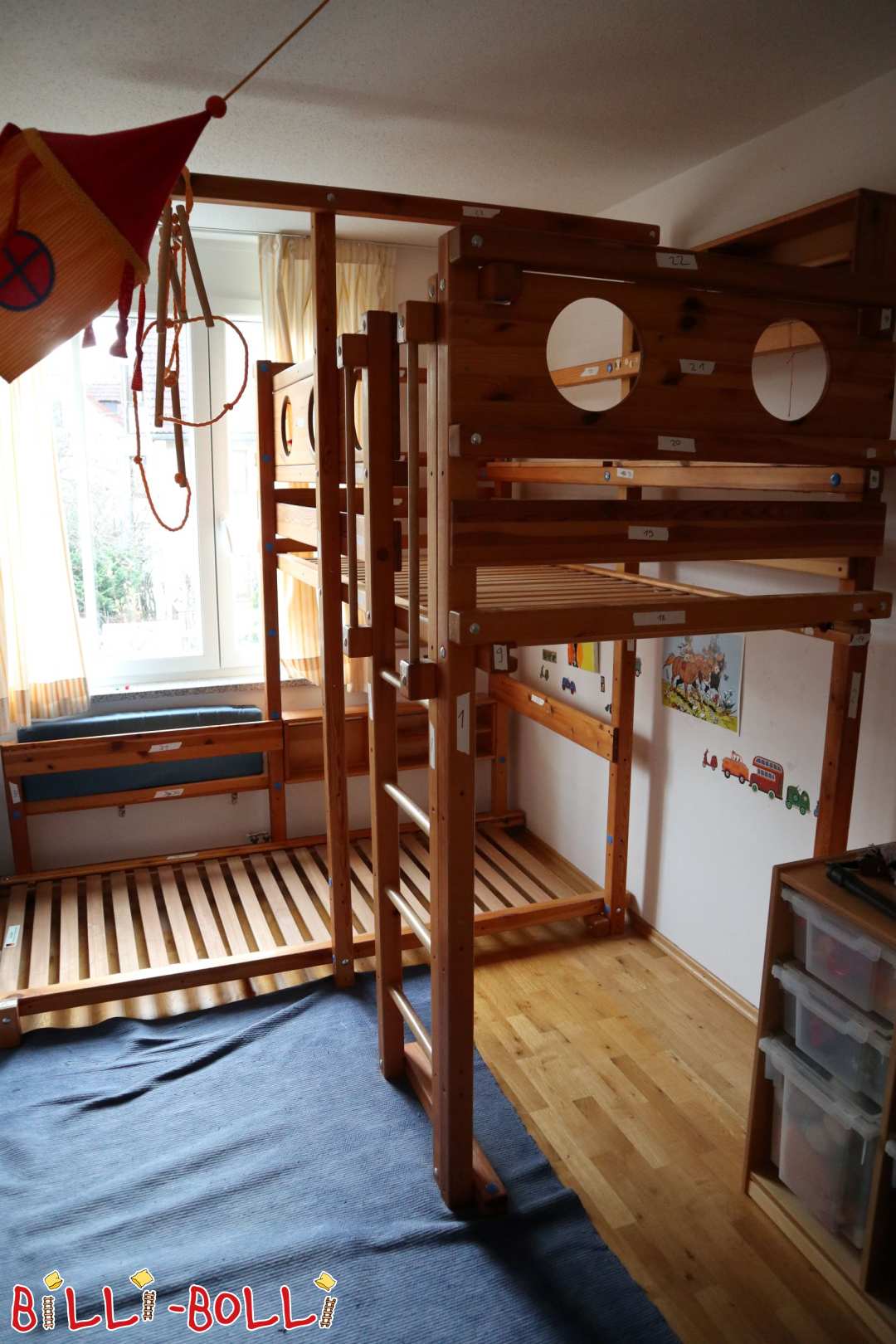 Formerly triple bed used as a corner and separate single bed (Category: Triple Bunk Beds pre-owned)