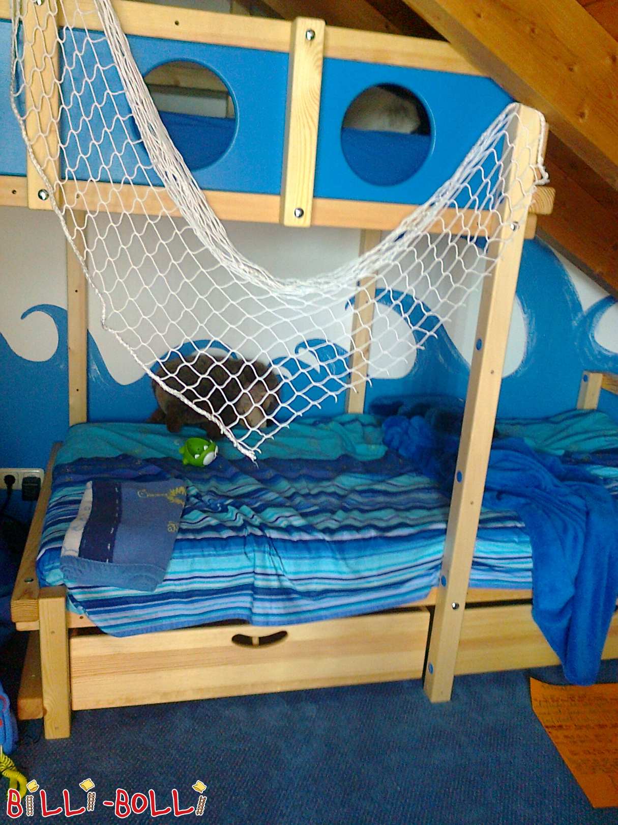 Litera inclinada cara ao lado, liteira barco pintada de azul (Categoría: Accesorios/pezas de expansión utilizadas)