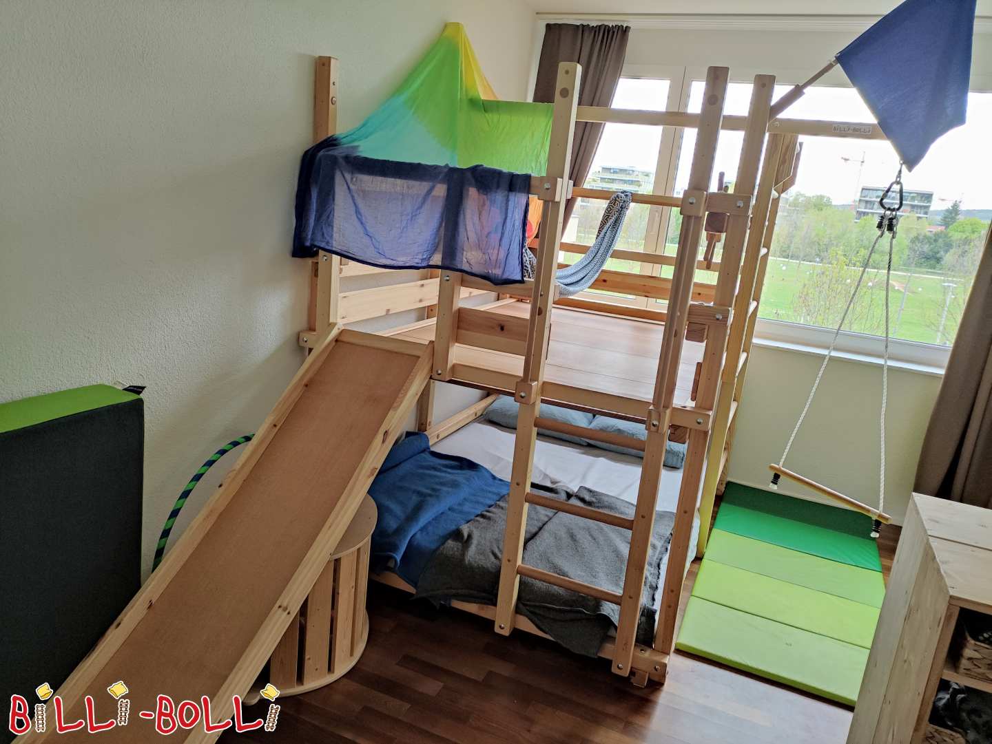 Bunk bed 140x200cm with slide, climbing wall, play floor. SWITZERLAND (Category: Bunk Bed pre-owned)