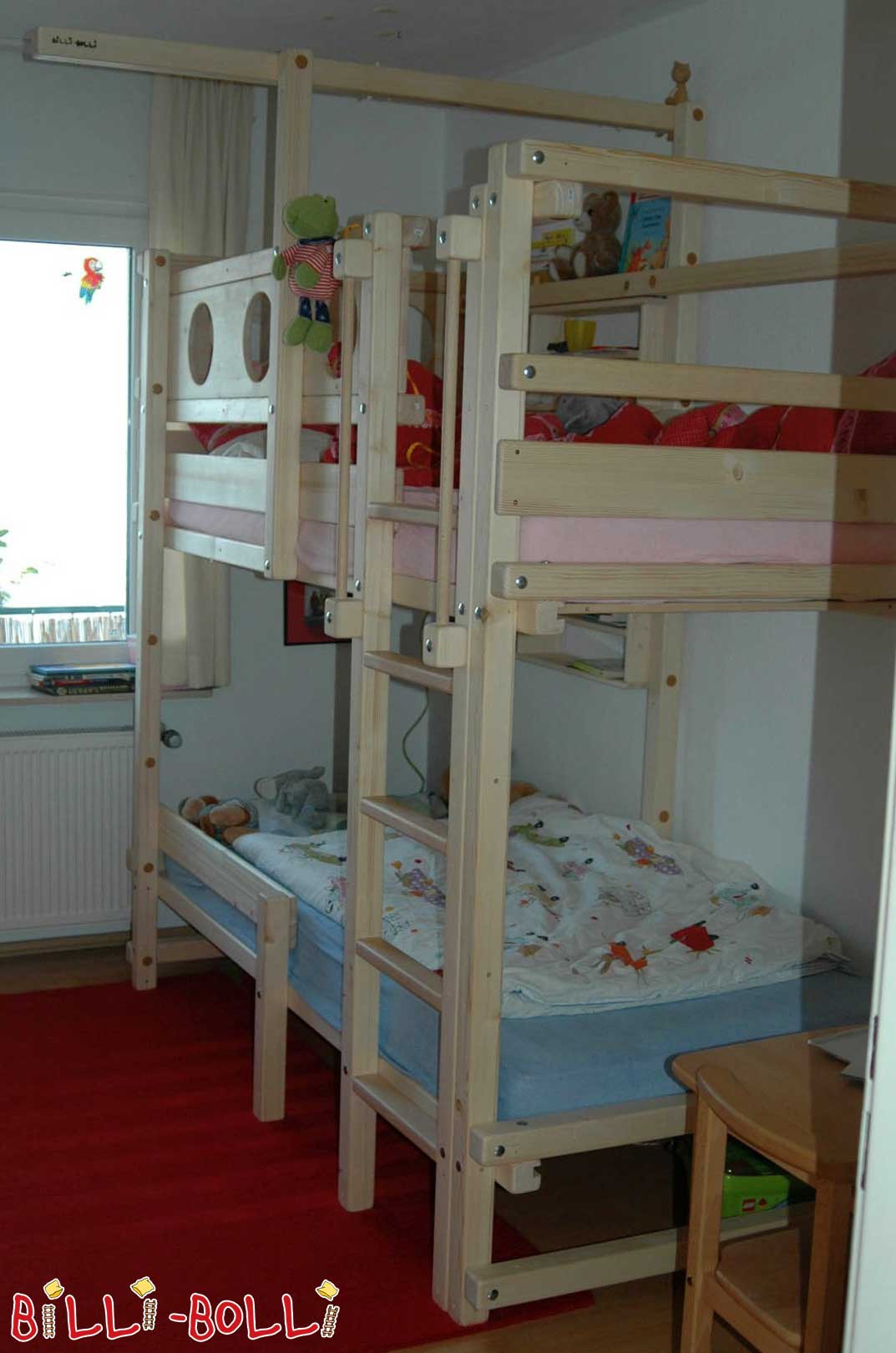 Łóżko piętrowe, 90 x 200 cm, świerk nieleczony (Kategoria: Używane łóżko na poddaszu)