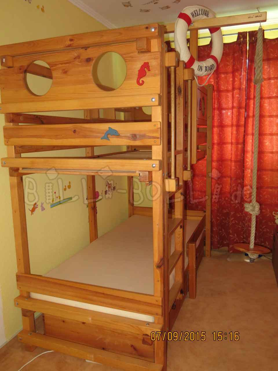 Bunk bed 90 x 200 cm, honey-coloured pine incl. flat sprouts (Category: second hand bunk bed)
