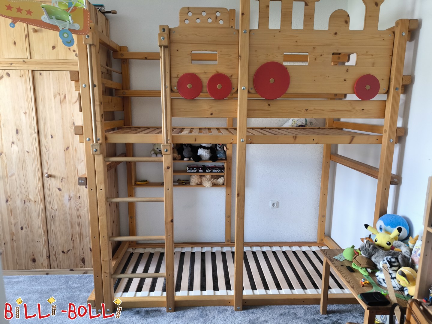 Fógraíocht 5720: Leaba bhuinc 90×200 cm as giúis olaithe agus céirithe le maisiúchán ar théama iarnróid Leaba bhuinc 90×200 cm as giúis olaithe agus céirithe le maisiúchán ar théama iarnróid (Catagóir: Buncleapa athláimhe)