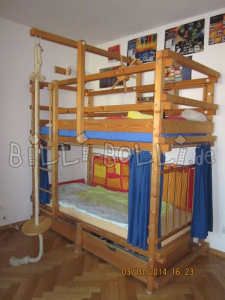 Spruce bunk bed (Category: second hand loft bed)