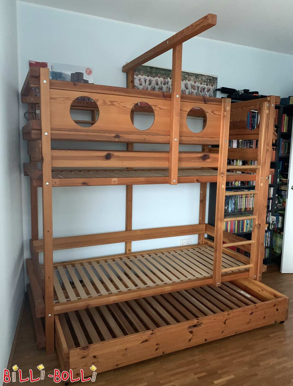 Pine bunk bed with oil wax treatment in Düsseldorf (Category: second hand bunk bed)