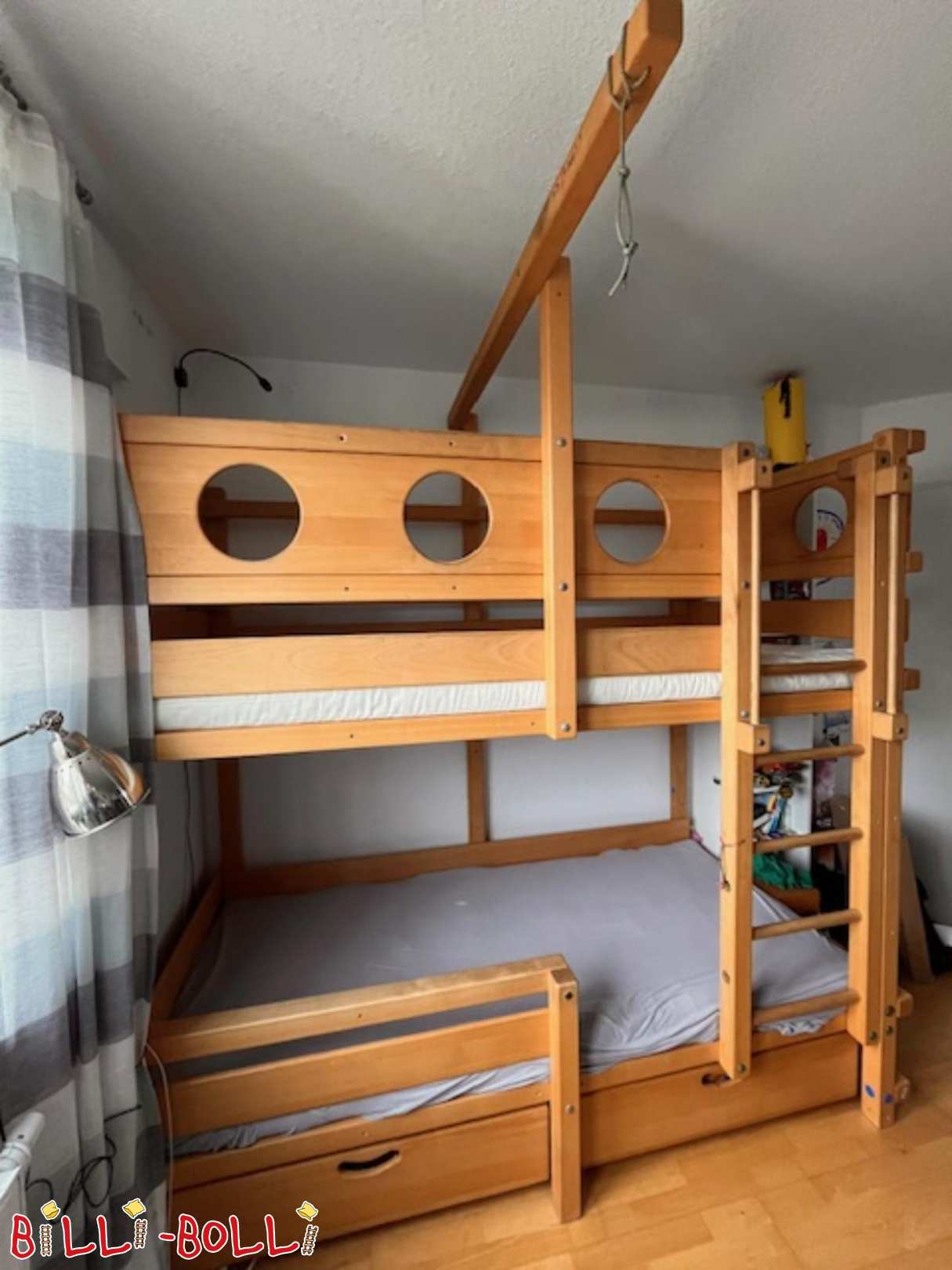 Letto a castello, faggio compreso 2 doghe, cassetti e tavole protettive (Category: Lettu à lettu usatu)