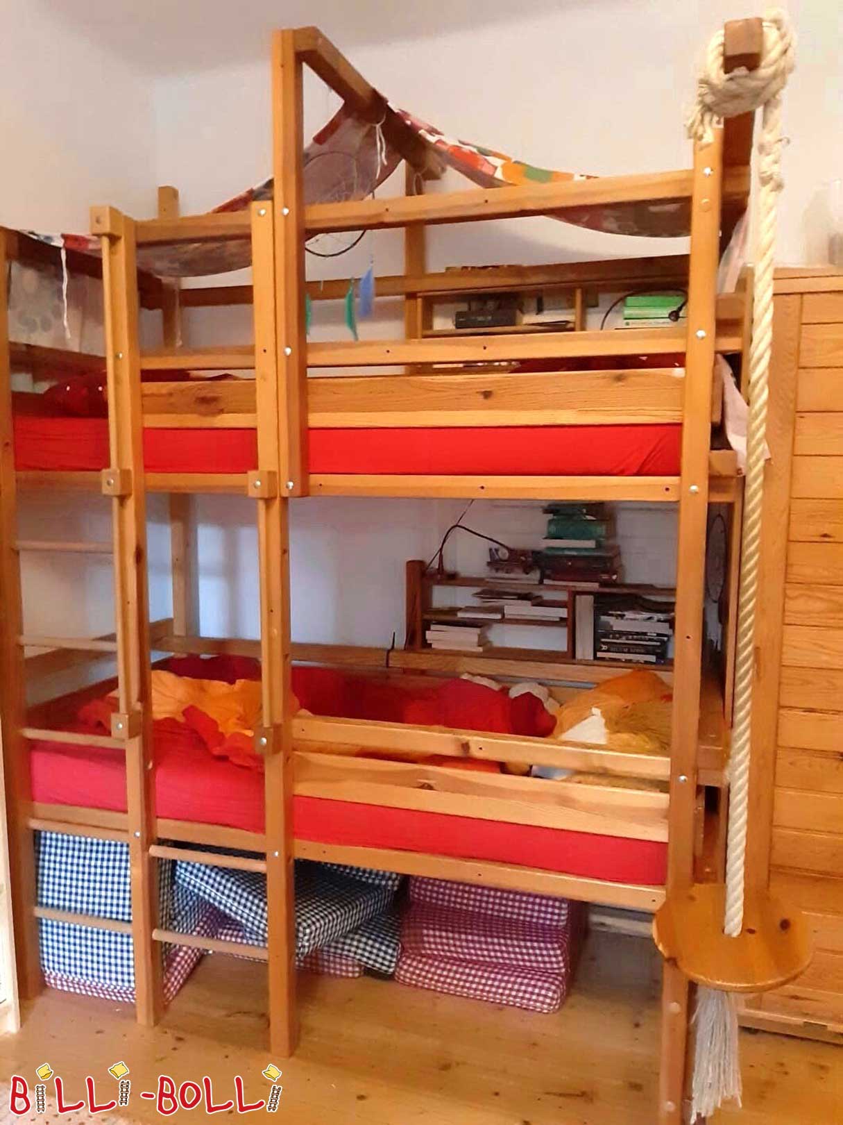 Двухъярусная кровать очень высокая и растущая вместе с ребенком (Категория: Используемая кровать-чердак)