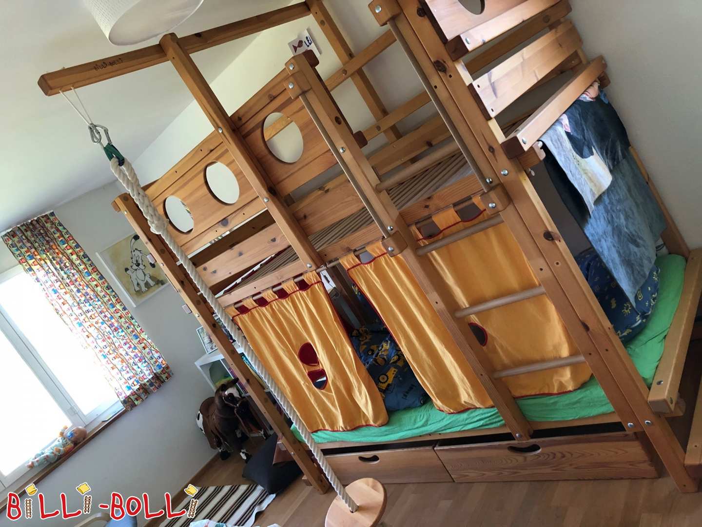 Bunk bed, honey-coloured pine oiled in Gossau (Category: second hand loft bed)