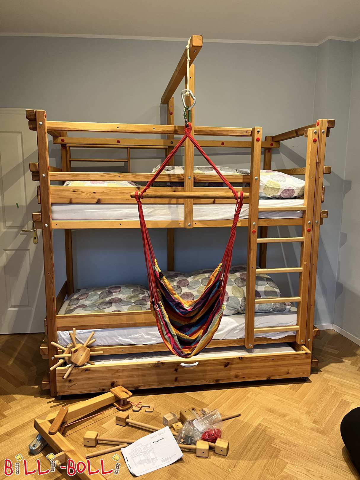 बर्लिन में दराज बिस्तर और कई सामान के साथ बंक बिस्तर (श्रेणी: चारपाई बिस्तर का इस्तेमाल किया)