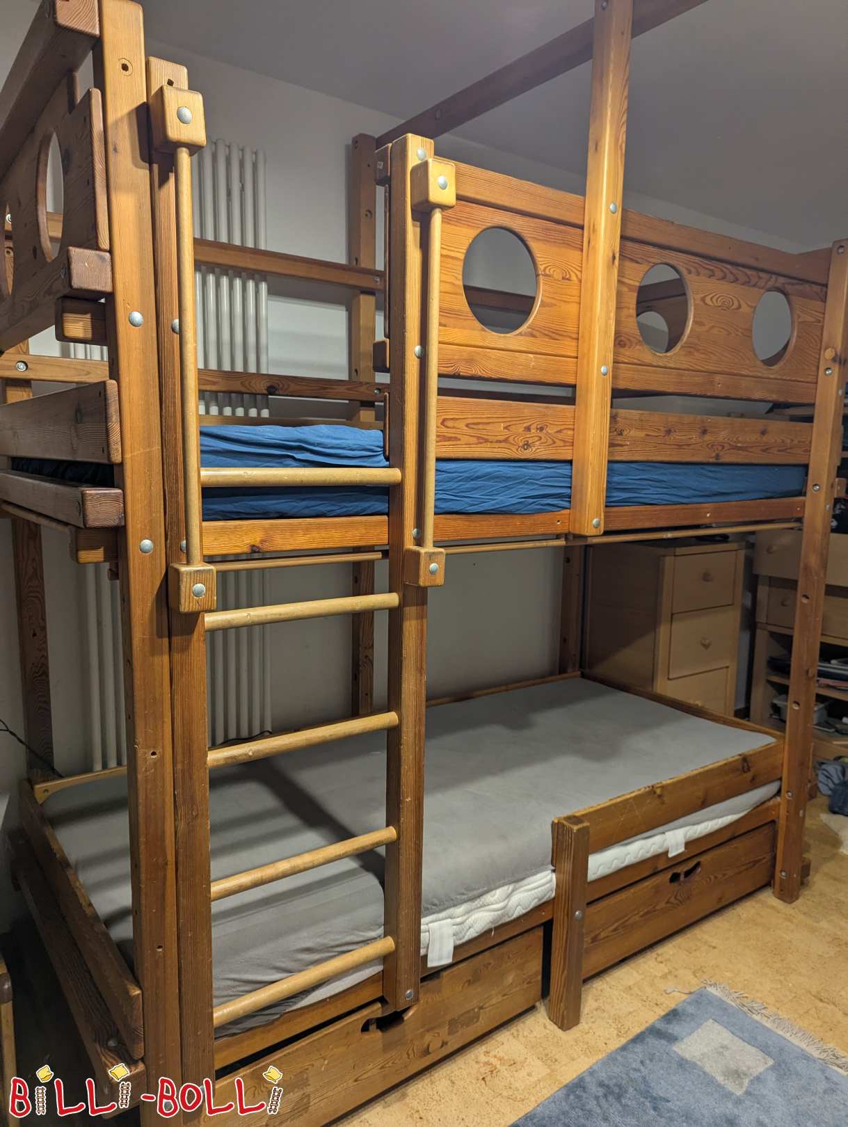 Krevet na sprat sa kutijom za skladištenje i prozorčićima (Kategorija: polovan krevet na sprat)