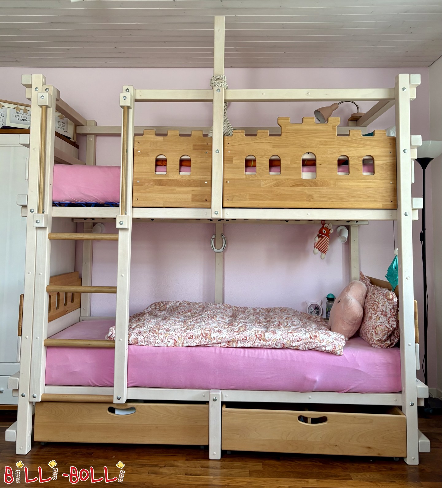 Bunk bed with castle decoration, white varnished beech, lots of accessories (Category: Bunk Bed pre-owned)
