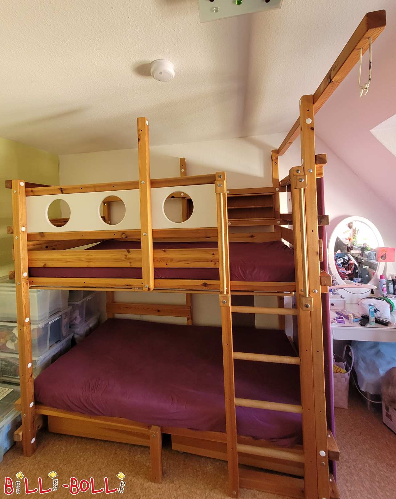 Krevet na kat sa stijenkom za penjanje i ljuljačkom gredom (Kategorija: Krevet na kat used)