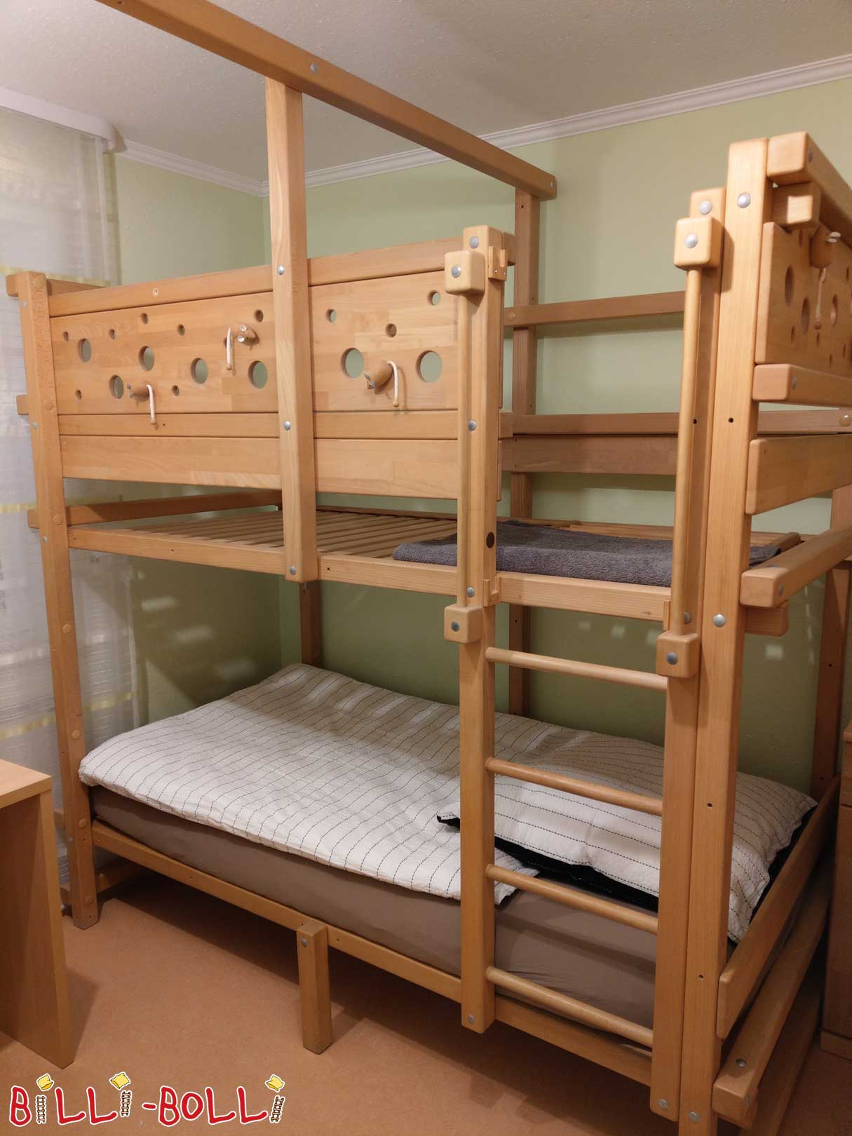 Bunk bed with mouse boards (Category: second hand bunk bed)