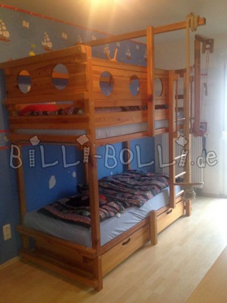 Krevet na kat u boru (Kategorija: Korišten krevet u potkrovlju)