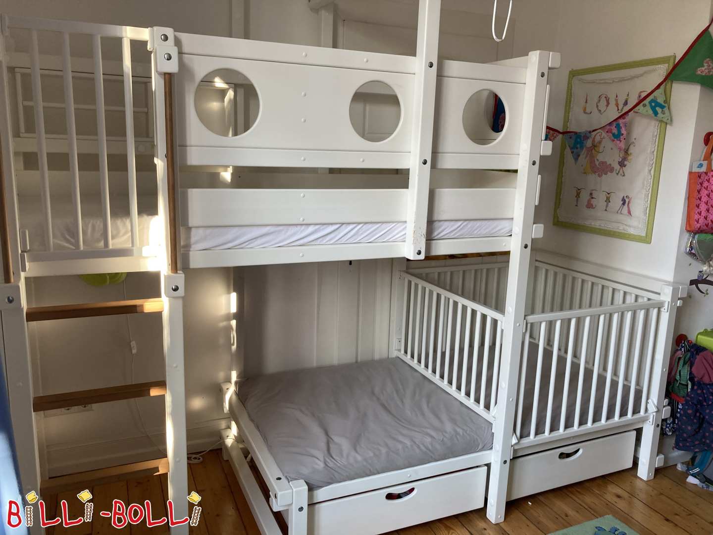 Bunk bed-side-offset with cot rail and swing (Category: Bunk Bed Laterally Staggered pre-owned)