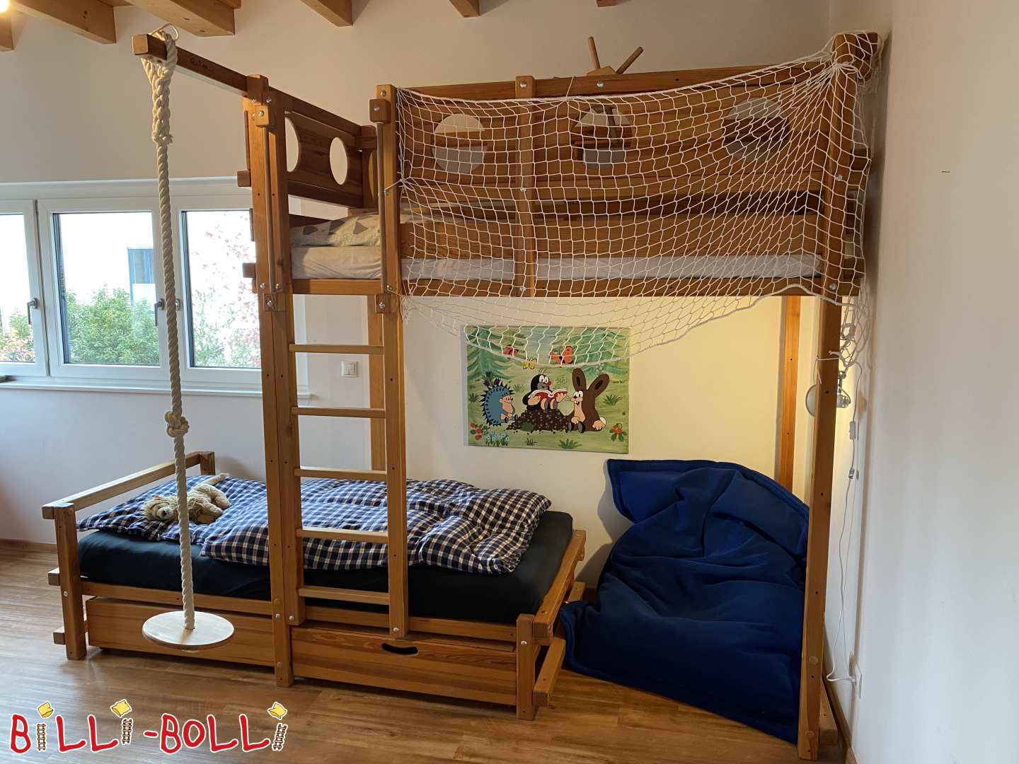 Letto a castello con sponde sfalsate e molti accessori, pino oliato-cerato (Categoria: Letto a castello a sbalzo di seconda mano)