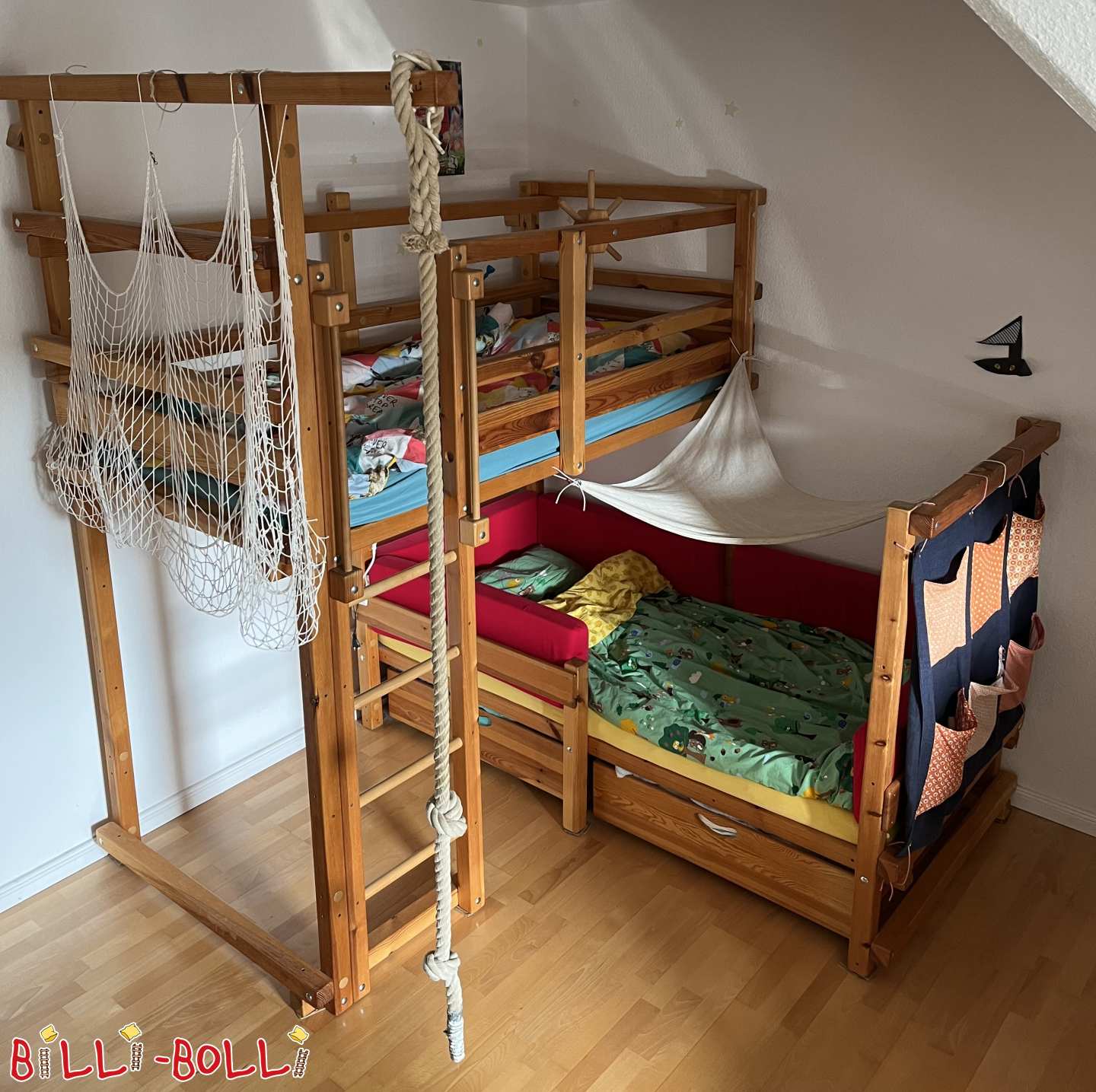 Letto a castello ad angolo, oliato di pino, con accessori, a Kiel (Categoria: Letto a castello ad angolo di seconda mano)