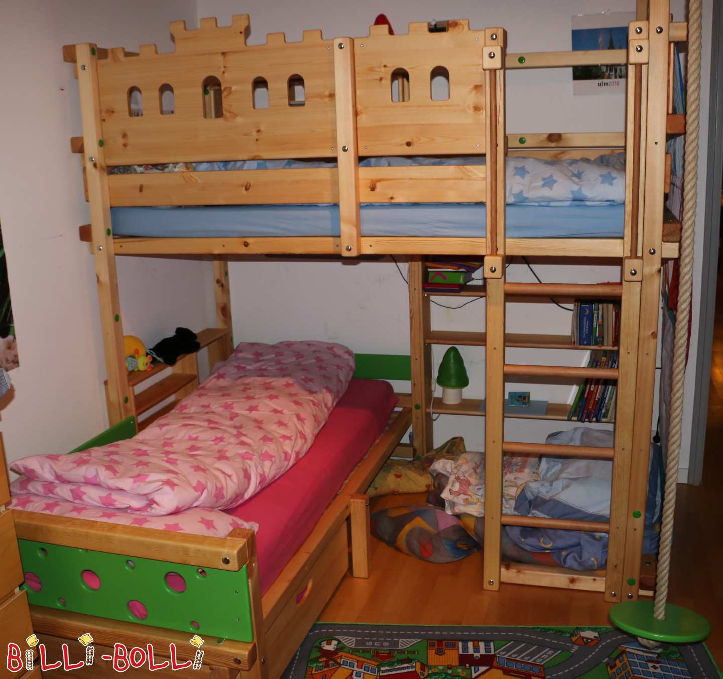 سرير بطابقين فوق الزاوية ، صنوبر مزيت ، فارس / فأر ، أرجوحة ، صندوق سرير (التصنيف: اكسسوارات/قطع تمديد مستعملة)