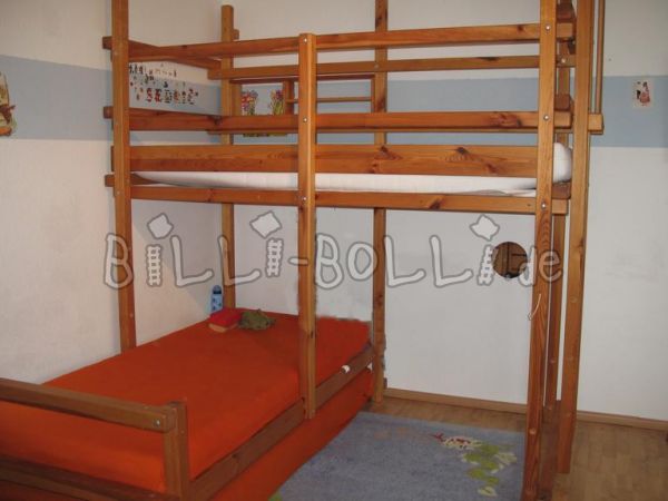 Łóżko piętrowe nad rogiem (Kategoria: Łóżko piętrowe używane)