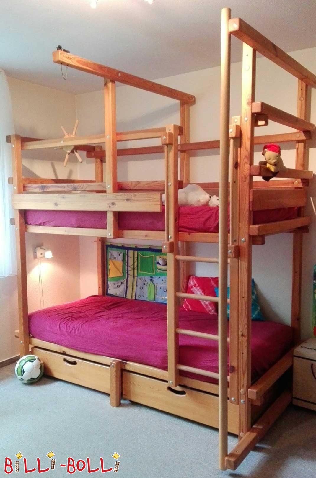 سرير بطابقين (باب: سرير بطابقين مستعمل)