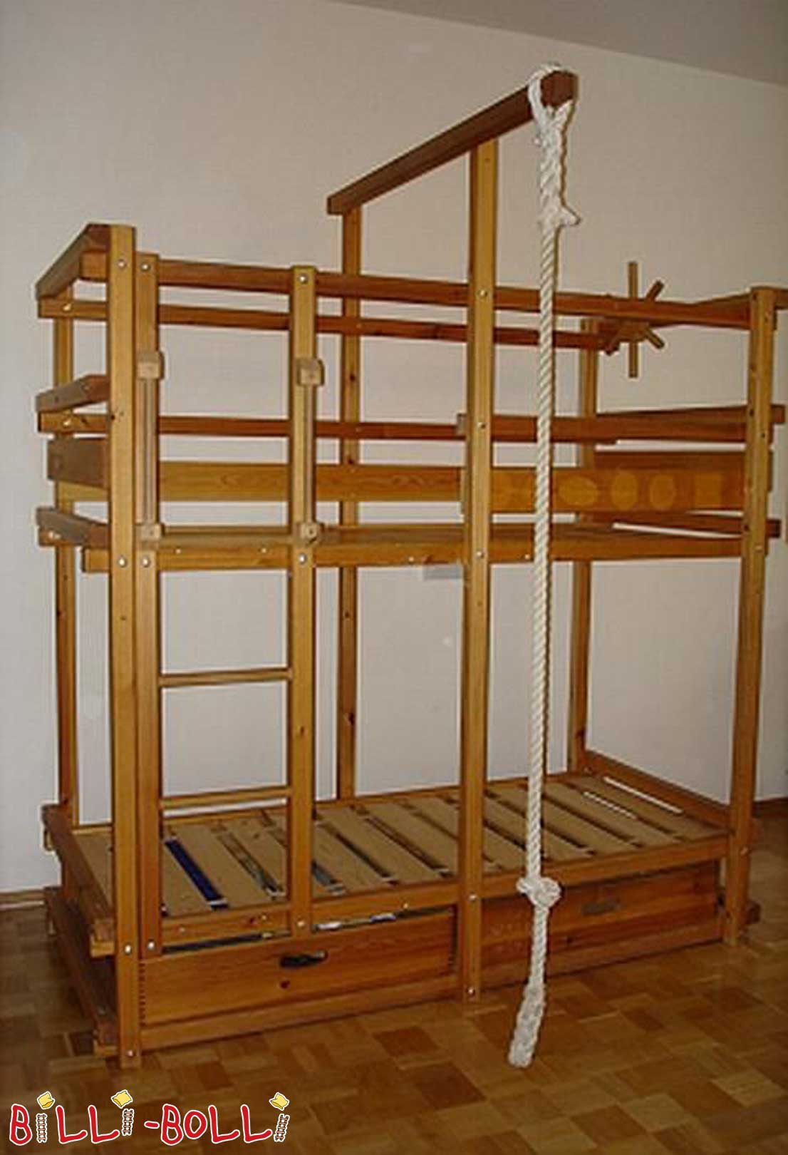 Łóżko piętrowe ze zjeżdżalnią od Gullibo (Kategoria: Łóżeczko używane)
