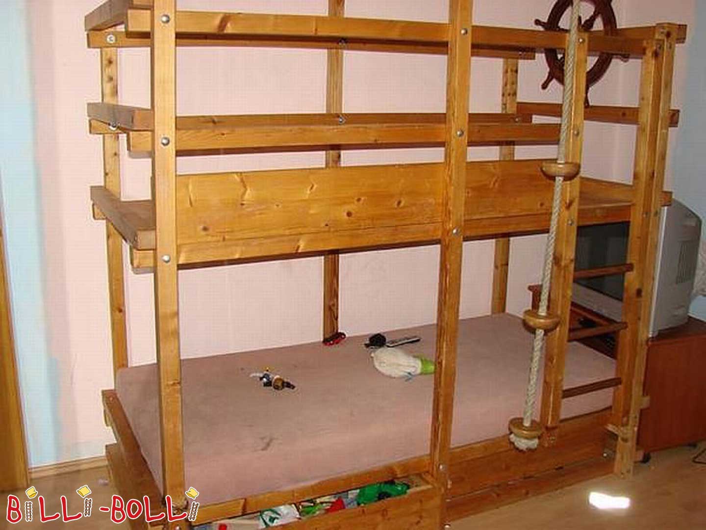 Gullibo Bunk Bed for Kids (Category: second hand bunk bed)