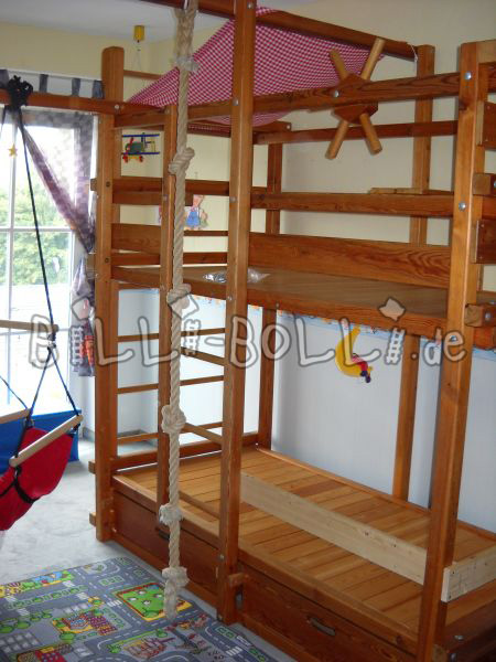 Пиратская двухъярусная кровать Gullibo (Категория: Используемая кровать-чердак)