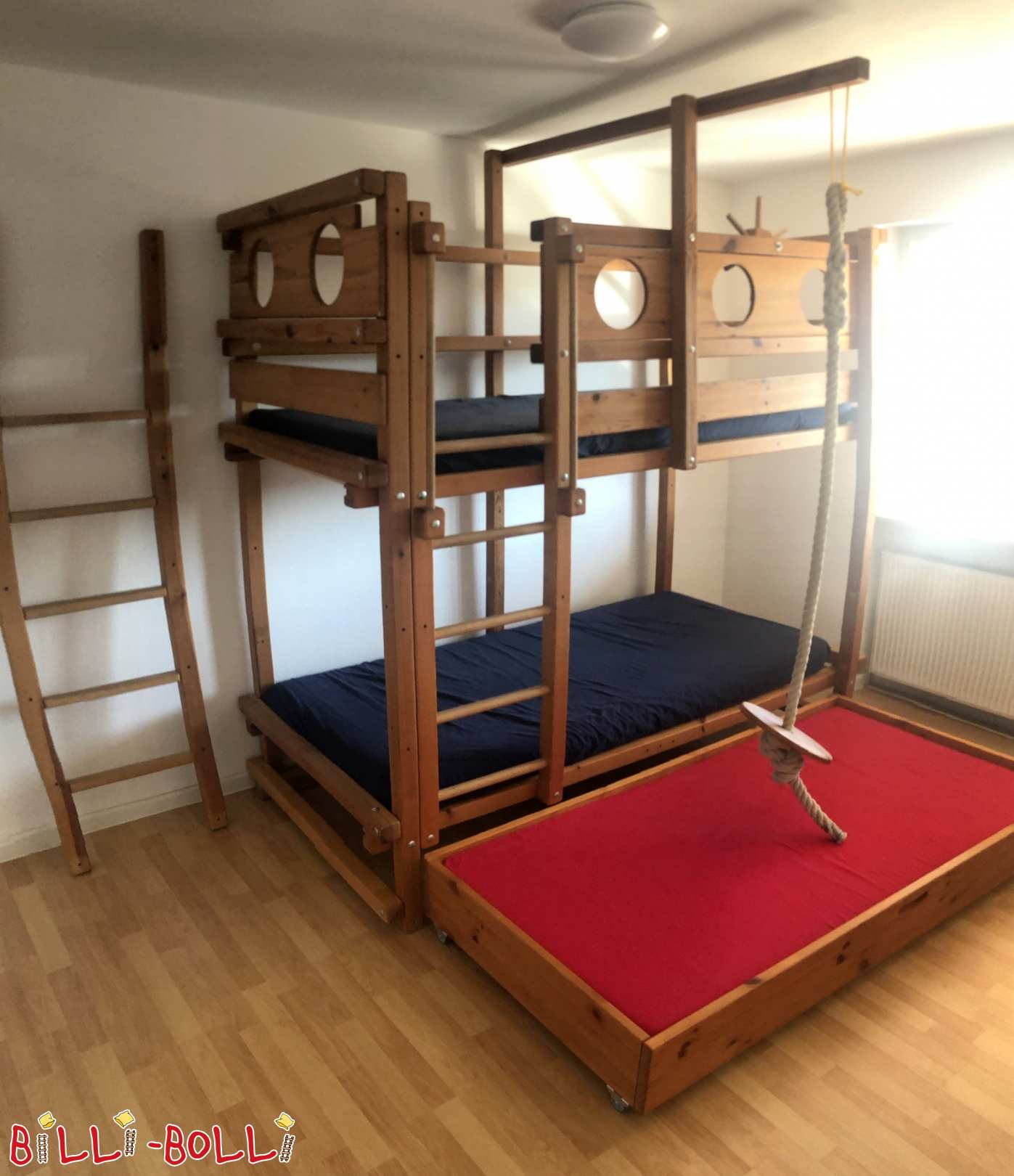 Loft seng 90/200 cm i furu, honningfarget oljet i Regensburg (Kategori: Loft seng brukt)