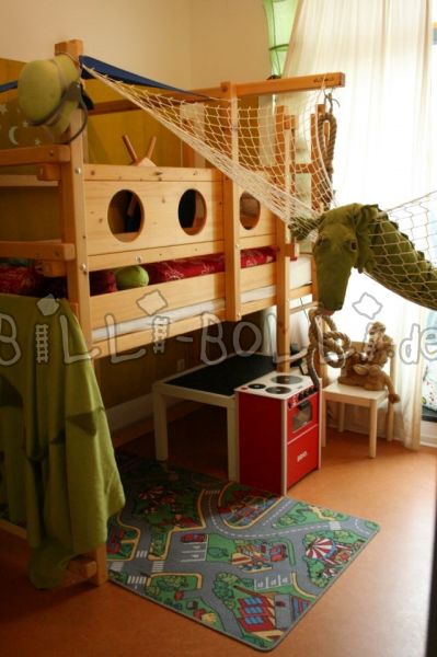 Letto a soppalco in abete rosso (Categoria: letto a soppalco usato)